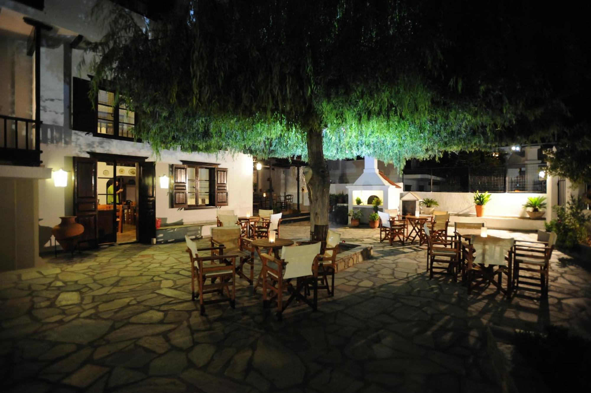 Elli Hotel Skopelos Town Bagian luar foto