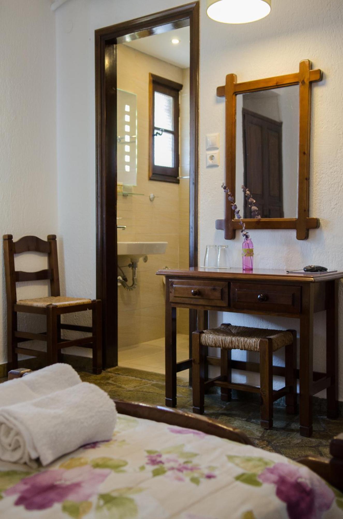 Elli Hotel Skopelos Town Bagian luar foto